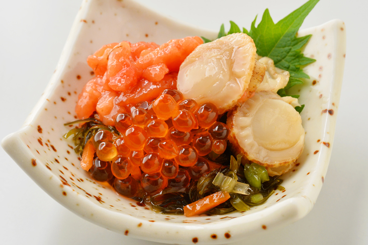 誉食品　いくら入りぶっかけ海鮮丼わさび風味